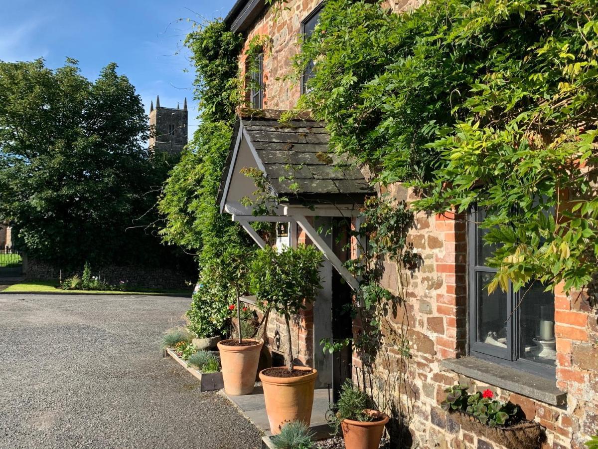 Molesworth Accommodation, Pyworthy, Devon ホルズワージー エクステリア 写真
