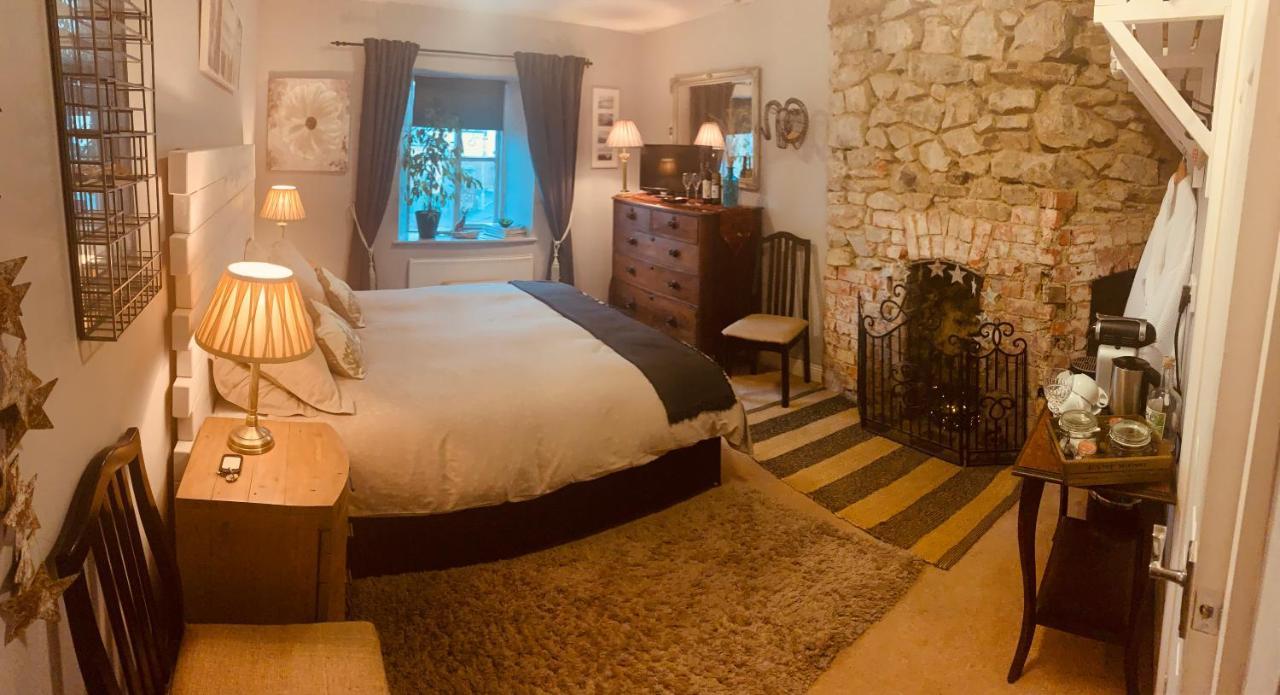 Molesworth Accommodation, Pyworthy, Devon ホルズワージー エクステリア 写真